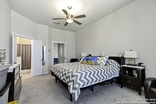 Listing photo id 10 for 4439 Tiger Run