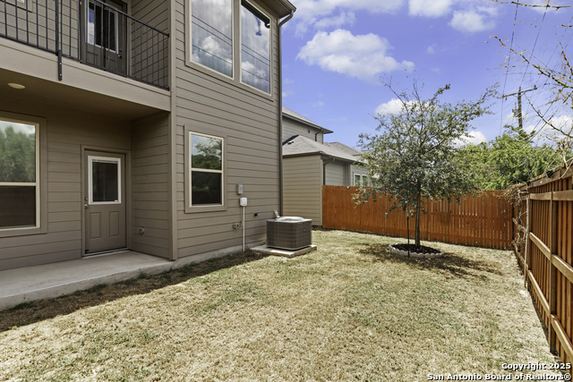 Listing photo id 21 for 4439 Tiger Run