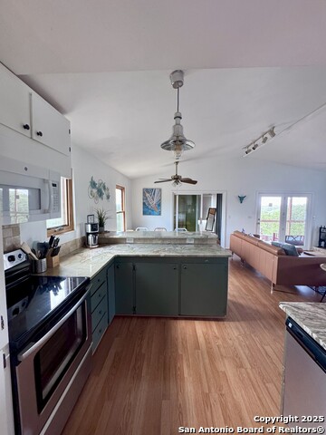 Image 6 of 24 For 651 Colleen Dr