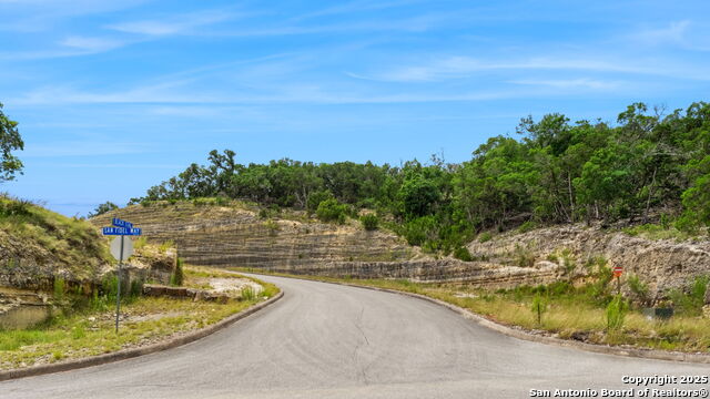 Listing photo id 2 for 8602 San Fidel Way
