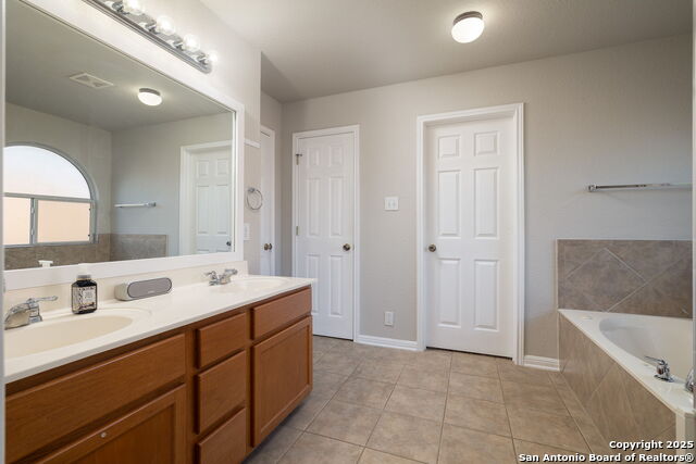 Image 16 of 19 For 426 Sorenstam Way