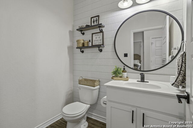 Image 11 of 30 For 8523 Murray Grey