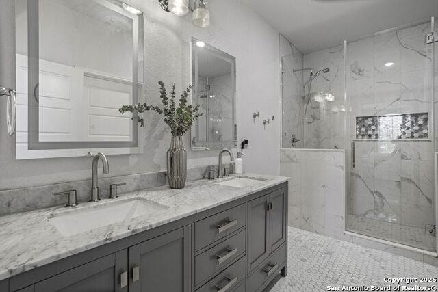 Image 13 of 30 For 8523 Murray Grey