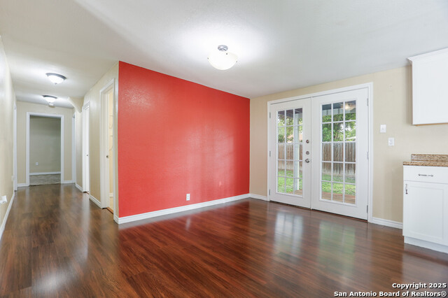 Image 17 of 28 For 161 Carle Ave