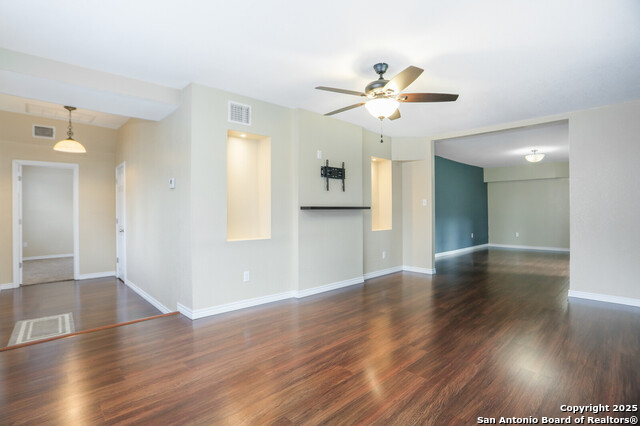 Image 4 of 28 For 161 Carle Ave
