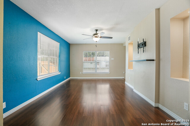 Image 5 of 28 For 161 Carle Ave