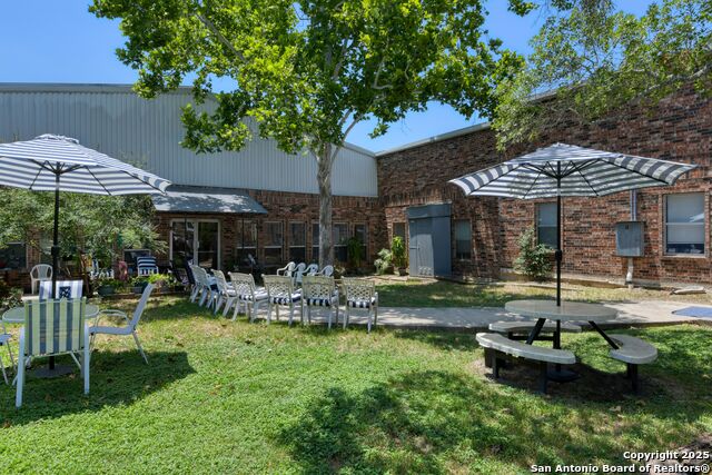 Listing photo id 2 for 264 Loma Vista