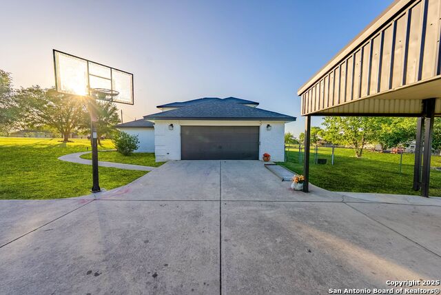 Listing photo id 34 for 123 Country Gardens