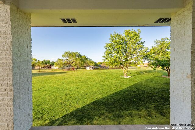 Listing photo id 36 for 123 Country Gardens