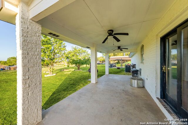 Listing photo id 37 for 123 Country Gardens