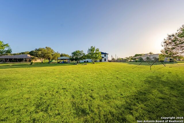Listing photo id 40 for 123 Country Gardens