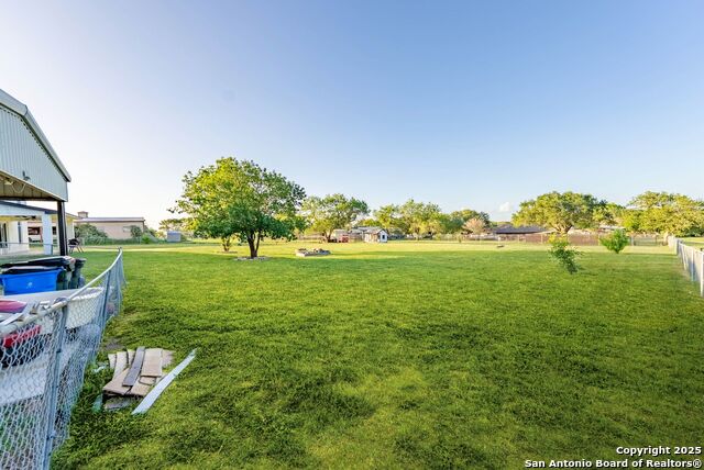 Listing photo id 43 for 123 Country Gardens