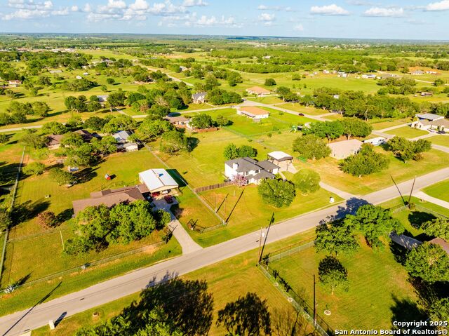 Listing photo id 51 for 123 Country Gardens