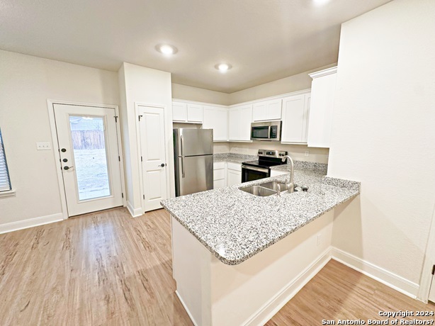 Image 6 of 23 For 13823 Enzo Gate  102