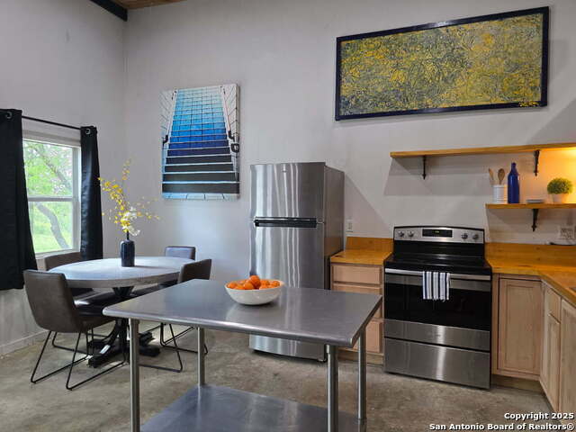 Image 16 of 43 For 124 Valley Creek