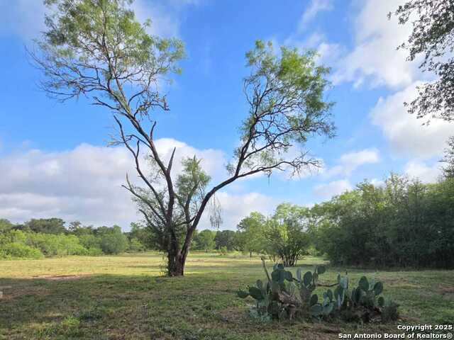 Image 23 of 43 For 124 Valley Creek