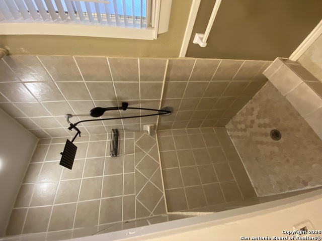 Image 22 of 28 For 10314 Charter Grove