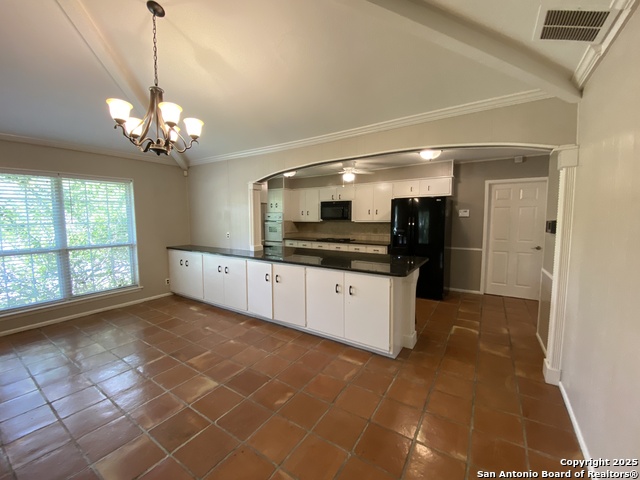 Image 6 of 28 For 10314 Charter Grove