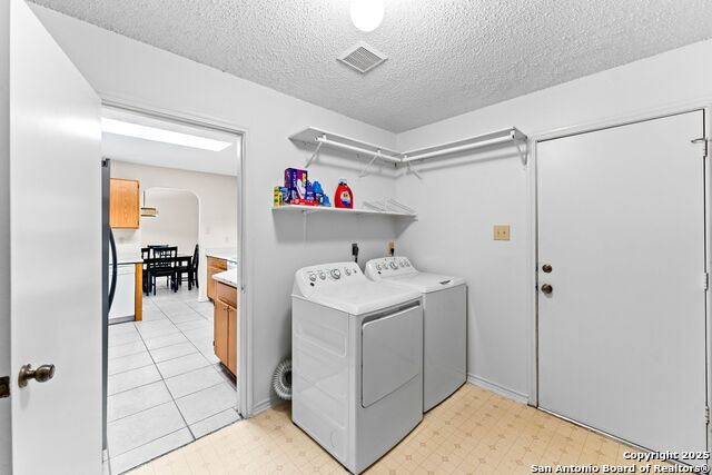 Image 15 of 28 For 11347 Widefield Ln