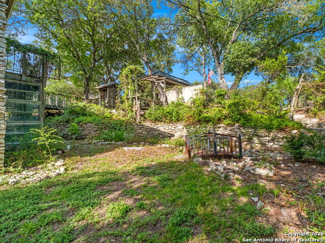 Listing photo id 8 for 30520 Bulverde Hills