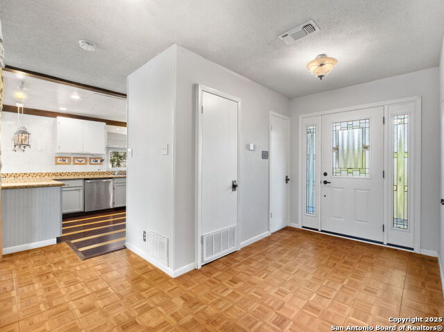 Listing photo id 10 for 30520 Bulverde Hills