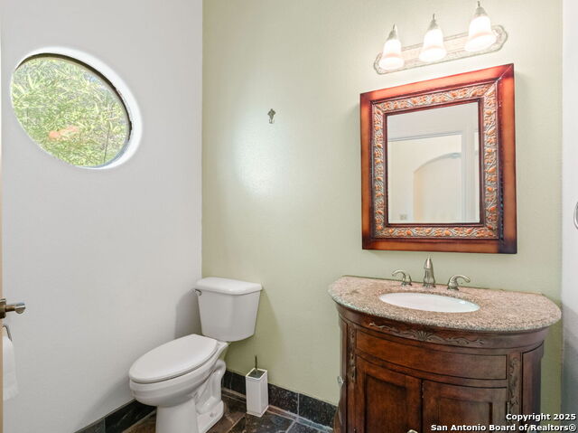 Listing photo id 32 for 30520 Bulverde Hills