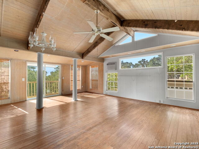 Listing photo id 2 for 30520 Bulverde Hills