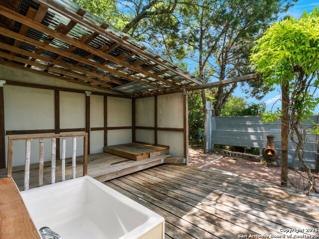 Listing photo id 40 for 30520 Bulverde Hills
