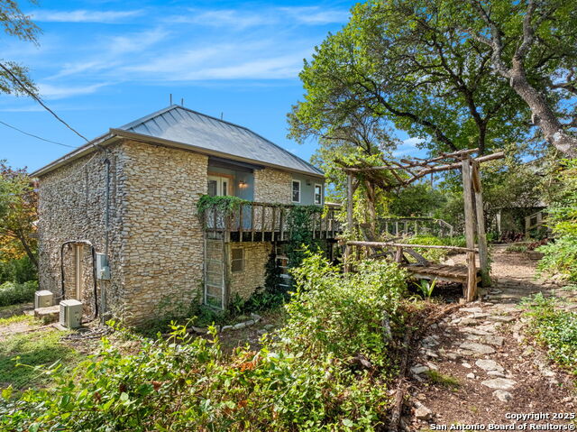 Listing photo id 6 for 30520 Bulverde Hills