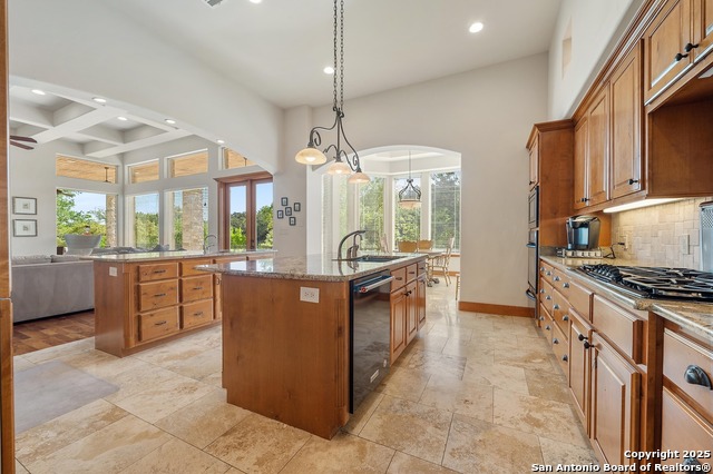 Listing photo id 9 for 4001 Bell Springs Rd.