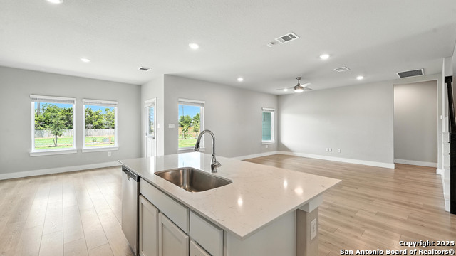 Listing photo id 5 for 29125 Rock Canyon