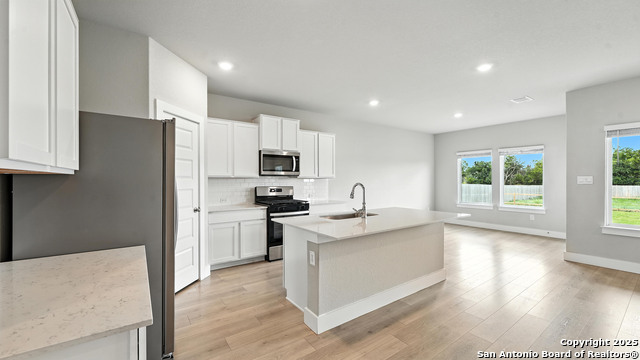 Listing photo id 7 for 29125 Rock Canyon
