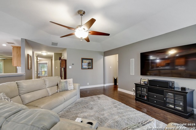 Image 6 of 30 For 7311 Carriage Ln