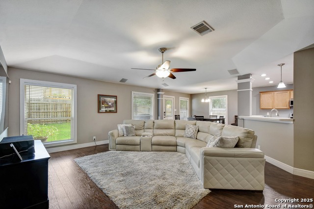 Image 8 of 30 For 7311 Carriage Ln