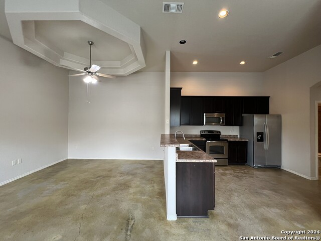 Image 15 of 30 For 271 Rosalie Dr  B