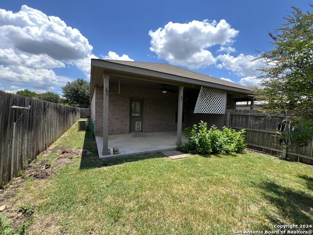 Image 26 of 30 For 271 Rosalie Dr  B