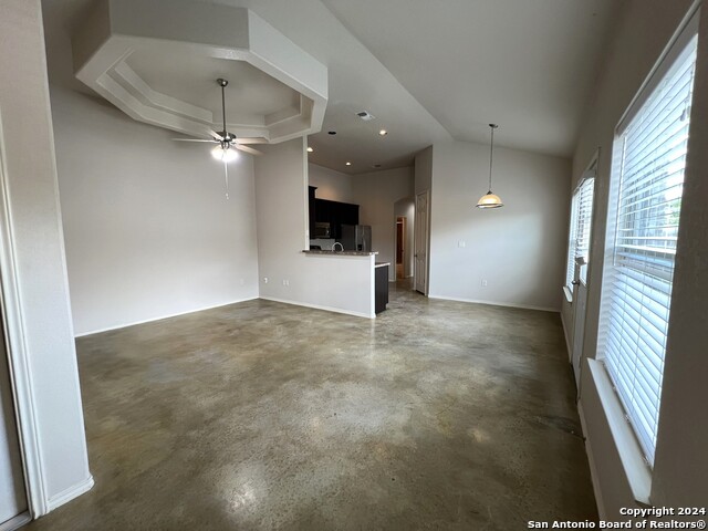 Image 5 of 30 For 271 Rosalie Dr  B