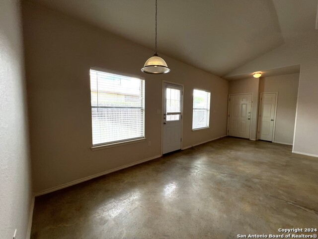 Image 7 of 30 For 271 Rosalie Dr  B