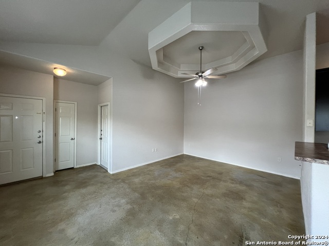 Image 8 of 30 For 271 Rosalie Dr  B