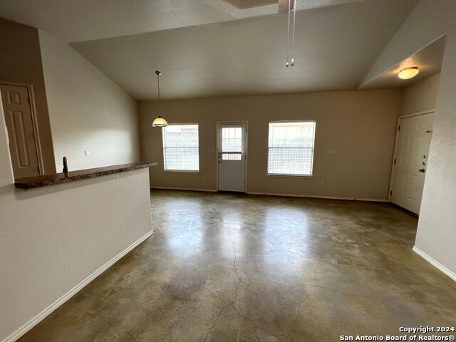 Image 9 of 30 For 271 Rosalie Dr  B