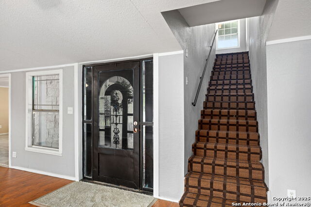 Listing photo id 8 for 3910 Waterwood Pass