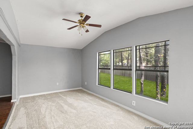 Listing photo id 14 for 3910 Waterwood Pass