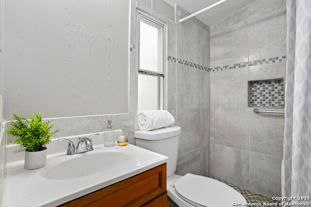 Listing photo id 20 for 3910 Waterwood Pass