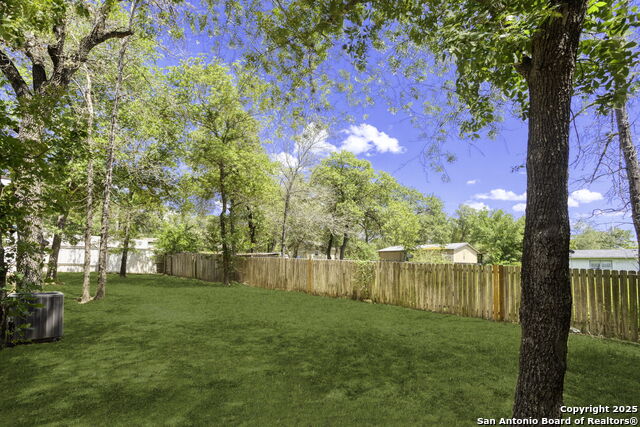 Listing photo id 33 for 3910 Waterwood Pass