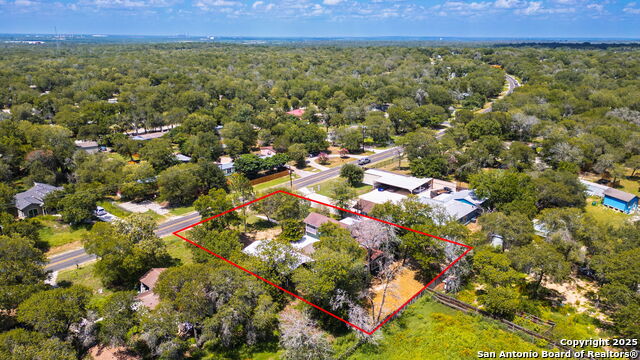 Listing photo id 5 for 3910 Waterwood Pass