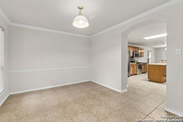 Image 9 of 32 For 15311 Spring Rock