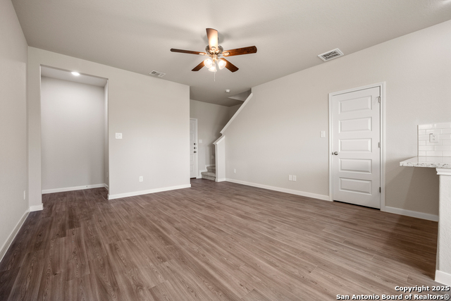 Image 11 of 19 For 474 Emma Dr  