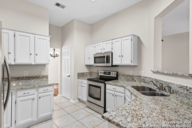 Listing photo id 8 for 8807 Lost Woods