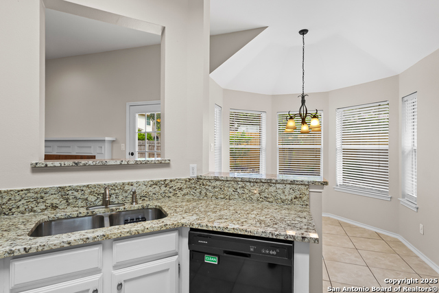 Listing photo id 10 for 8807 Lost Woods