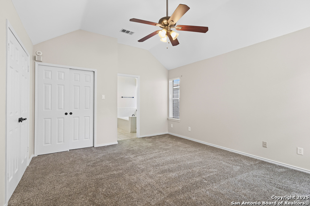 Listing photo id 13 for 8807 Lost Woods
